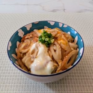 𝔂𝓾𝓶𝓲🍓の作ってみた!投稿(【ちくわ丼】1人前100円で作れるけどちゃんと美味しい！)