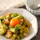 アボカドとえびの卵黄ごま和え♡美味しすぎて絶対ハマる！！