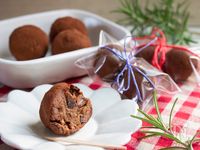 かんたんおやつ・カステラチョコボ―ル（ラムボール）