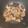 簡単ダレ《こんにゃくときのこのバリ旨炒め》の工程2