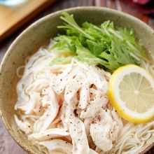 ゆで鶏と水菜のつるつる塩そうめん【#夏休み#ランチ】