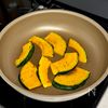 ごはんがすすむ♩かぼちゃと豚肉の甘酢炒めの工程3