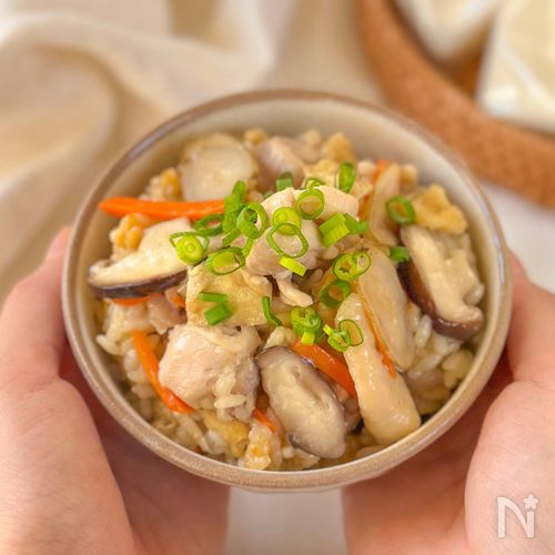 もち米いらず！お正月の残り餅で【定番五目おこわ】