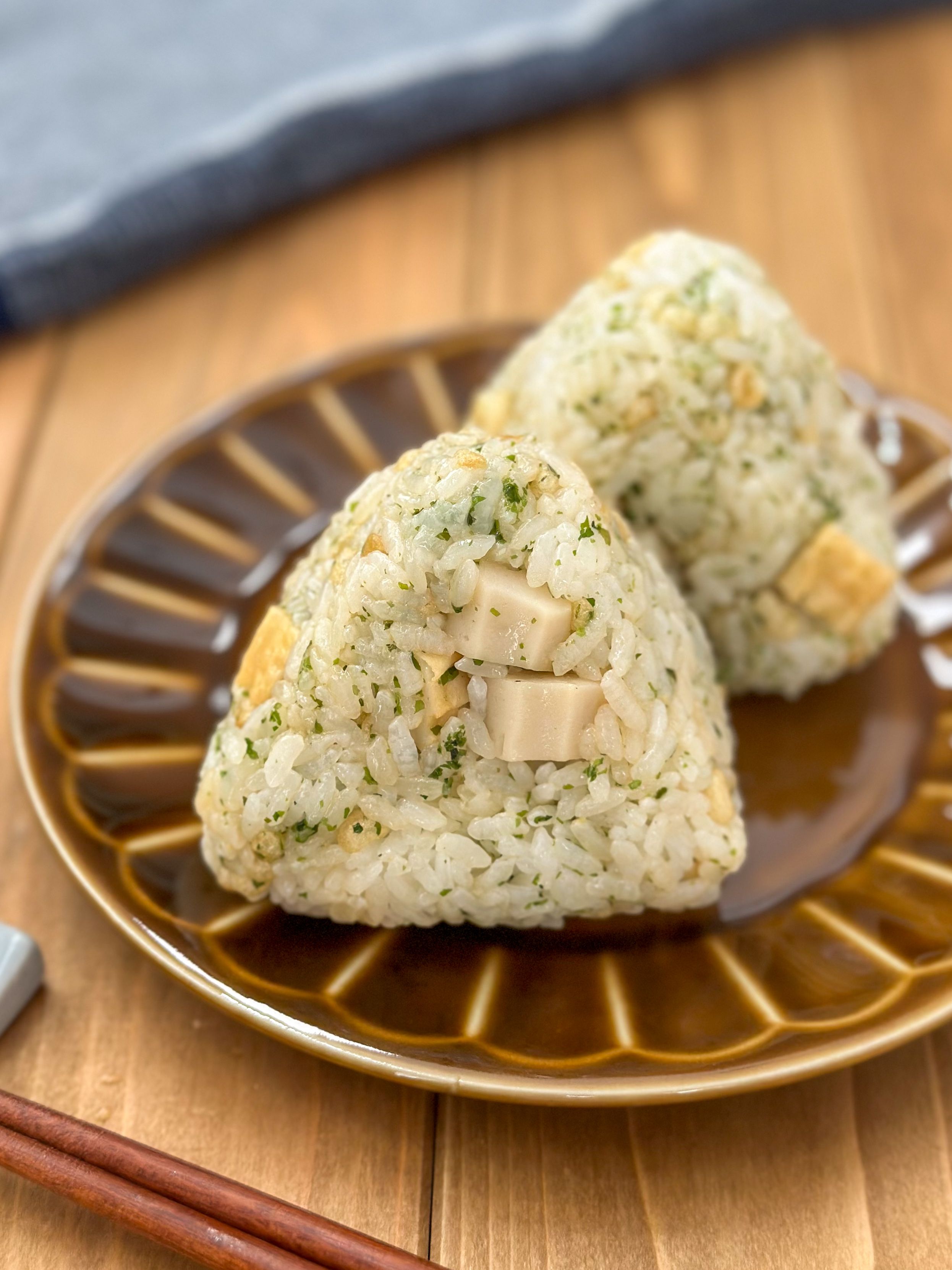 ちくわおにぎり ポリ袋でにぎる♪【ちくわの磯辺揚げ風おにぎり】 | レシピサイトNadia