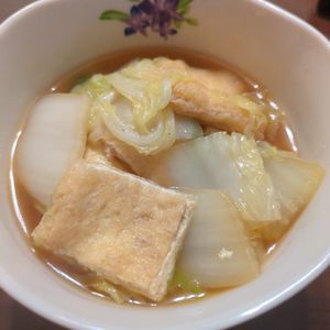 たりおの作ってみた!投稿(フライパンのまま食卓へ「薄揚げと白菜のくったり煮」)