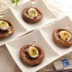 じんわりと味わいたい！甘みそマヨの焼きしいたけ