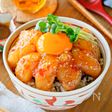 【生ホタテの旨辛漬け丼】ホタテが甘辛だれとからんで最高旨い！