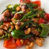 鶏肉とカシューナッツのチリ・イン・オイル炒め