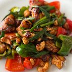 鶏肉とカシューナッツのチリ・イン・オイル炒め