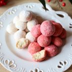 米粉でさくほろっ！紅白スノーボールクッキー