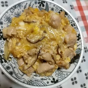 とまっちょ嫁の作ってみた!投稿(煮るだけ簡単！失敗知らず♩とろーり卵の親子丼)