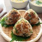 子供も大人も大好きな味！甘辛ツナマヨと大葉のおにぎり