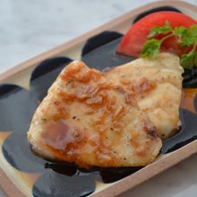 カジキマグロのガーリックバター焼き