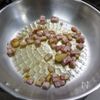 キノコの風味が美味しい「ペペロンチーノ」の工程2