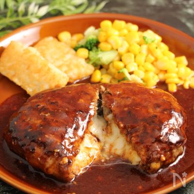あのファミレスの味！チーズINハンバーグ