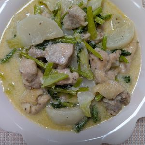 ゆきちんの作ってみた!投稿(ほっこり美味しい【鶏肉とかぶの和風クリーム煮】)