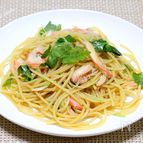 蟹と三つ葉の和風パスタ