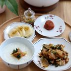 お粥がおいしくなる！春の七草のおかか炒め