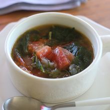 トマトとモロヘイヤのスープ