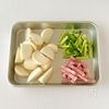 かぶが甘くてとろける♪【かぶとベーコンのホットサラダ】の工程1