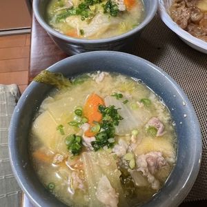 Hikeyの作ってみた!投稿(白菜豚汁│寒い日に最高！家族がよろこぶ冬の最強みそ汁)
