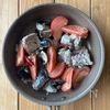 ワンパン10分!【鯖缶とトマトのアヒージョ】簡単煮込むだけ♩の工程2
