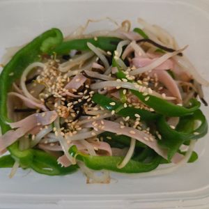 れみーの作ってみた!投稿(ピーマンの炒めナムル『時短なのにやみつき♪』)