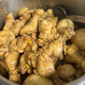 りりの作ってみた!投稿(【包丁いらず！調味料２つ！】鶏手羽とゆで卵のポン酢煮)