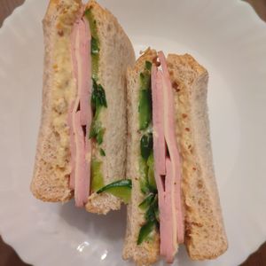 たりおの作ってみた!投稿(ひと手間で超絶品!究極のハムサンド)