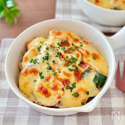 ホクホクおいしい♡かぼちゃとさつまいものグラタン