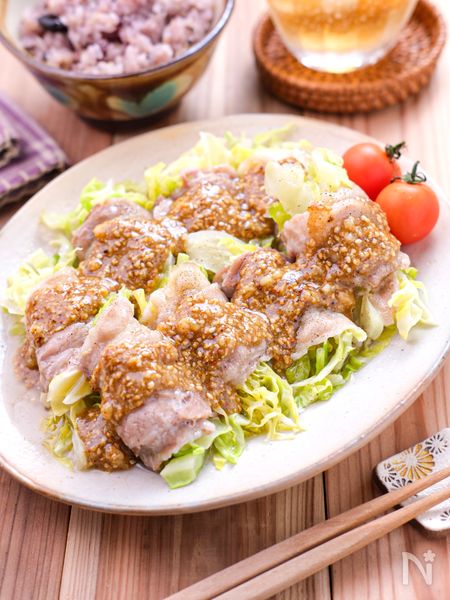 レンチン一発【蒸しキャベツの豚巻き】ごま味噌だれ♡