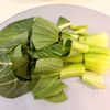『簡単1人分♪』市販のタレ不使用！豚肉とチンゲン菜の炒め物の工程1