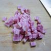 ほうれん草とベーコンのオムレツ風玉子焼きの下準備