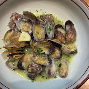 くだもの大好き🧡の作ってみた!投稿(【冬の香り副菜】アサリのパセリバター蒸し｜かんたん本格)