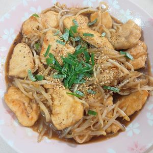 milkの作ってみた!投稿(【鶏むね肉ともやしの焼肉炒め】ご飯が進みまくる最強節約飯！)