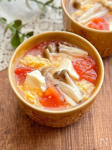 トマトとしめじと豆腐のふわたまスープ