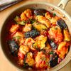 ワンパン10分！【鶏もも肉となすのトマト煮込み】ご飯すすむ♩の工程5