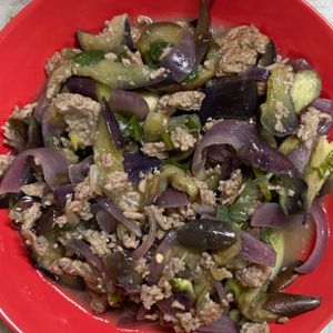 チョビの助の作ってみた!投稿(抱えて食べたい！なすとひき肉のうま味噌ごはん)