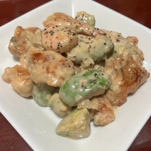 りんごの作ってみた!投稿(アボカド好きに捧げる♪鶏マヨアボカド)