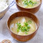 じゃがいもと玉ねぎのお味噌汁