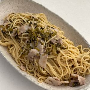 1024658の作ってみた!投稿(豚肉と高菜の和風ペペロンチーノ)