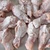 ご飯にもワインにも合う!手羽元と新玉ねぎのトマト煮込みの下準備