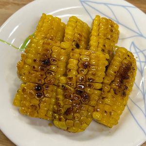 Hideの作ってみた!投稿(＼ペロッと完食♪／やみつきの焼きとうもろこし(屋台の味))