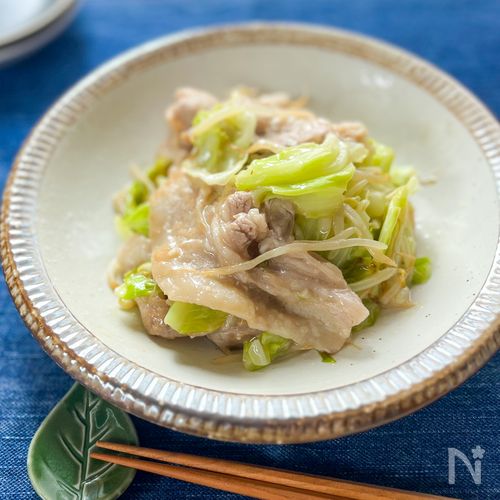 【揉んで焼くだけ】豚肉の塩レモン炒め