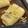 ＼とろける／Wチーズのネギツナマヨパンの工程7