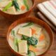 栄養満点◎高野豆腐と小松菜の豆乳みそ汁