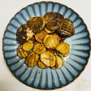 958484の作ってみた!投稿(止まらない！まるでホタテ【エリンギのガーリックバター醤油】)