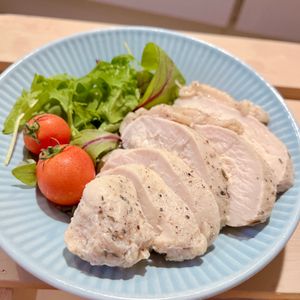 あーちゃん·͜· ♡の作ってみた!投稿(食べ過ぎリセットに♪包丁いらず＆放置で完成♪『ハーブ鶏ハム』)