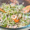 まさかのアレンジ！【水菜ともやしのゆかりサラダ】の工程3