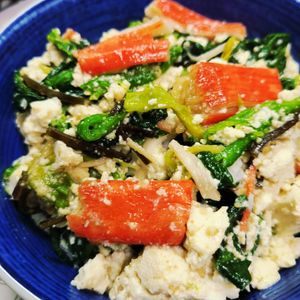 ヴェルの作ってみた!投稿(【かにかまとほうれん草の白和え】コクの隠し味でお酒にも合う)